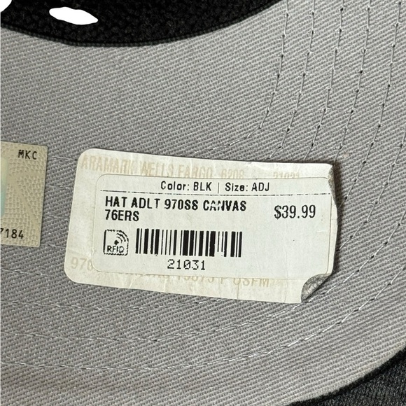 New Era Black and White 76 Cap - Picture 13 of 16